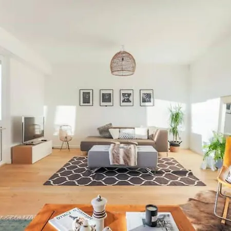 Lumineux Et Spacieux Apartment *